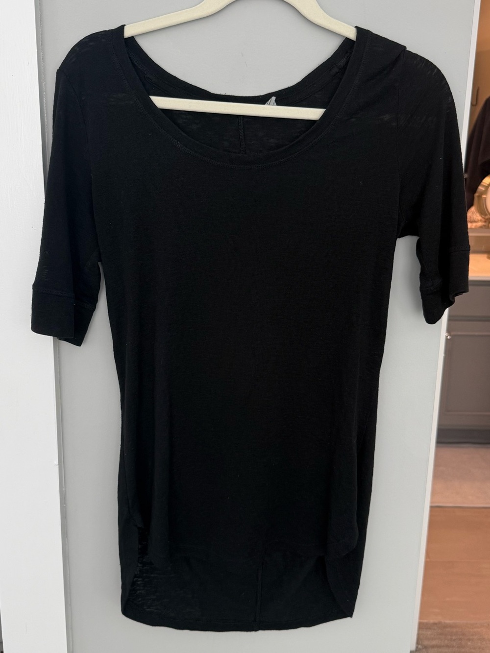 Athleta Black Scoop Neck Short Sleeve Tee